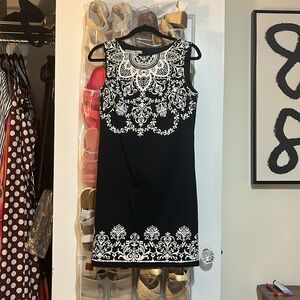 Maggy London Black & White Mini Dress Sz 8